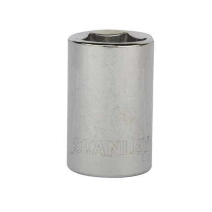 1/2 in. 6-point Standard Socket (17mm)